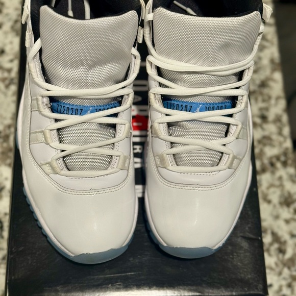 retro 11 legend blue size 9